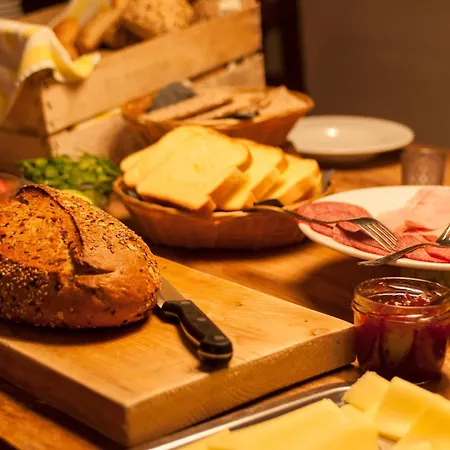 Alber 招待所 圣安东阿尔贝格